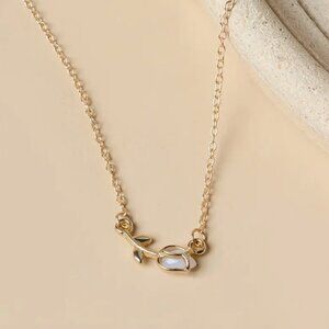 5/$30 Elegant Tulip Pendant Princess Flower Necklace